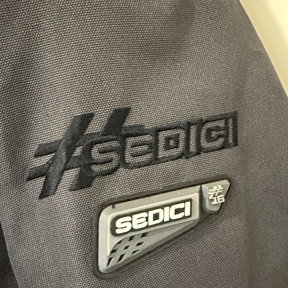 Heated Performance Jacket - Black and Gray - Picture 3 of 17